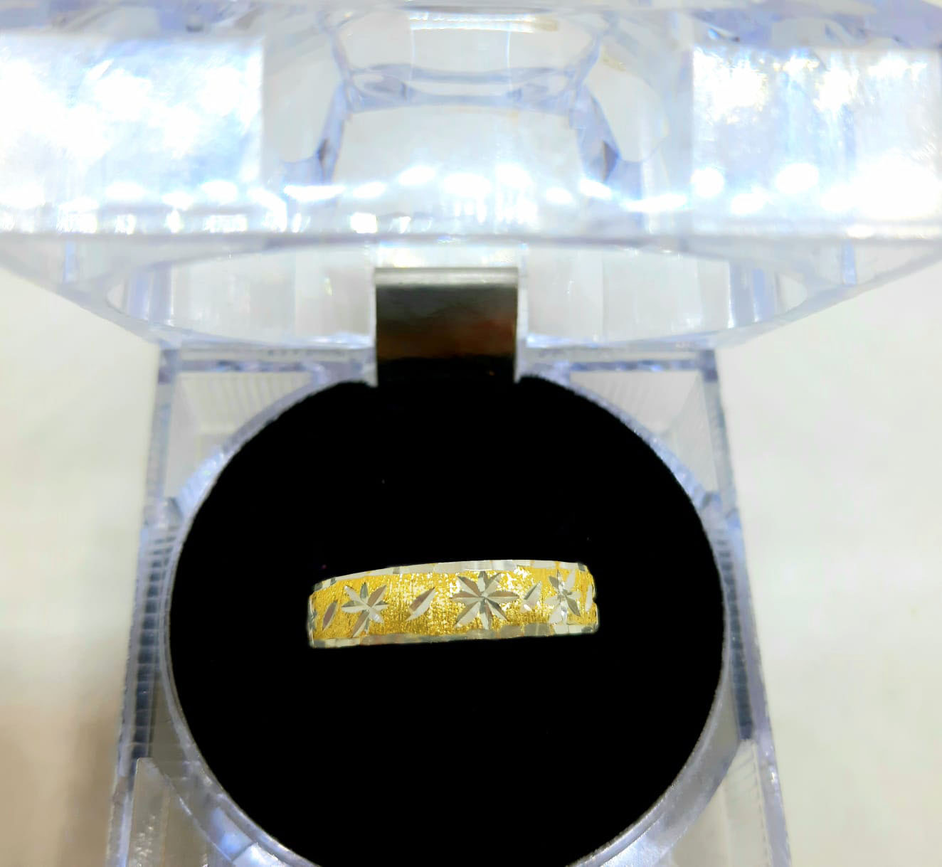 Gold Ladies Wedding Ring